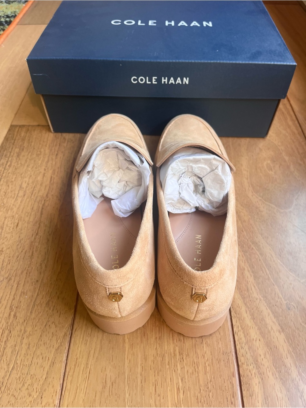 NIB Cole Haan Women's Gwendolyn Penny Loafers Tuscan Sand Suede Size 8 W33065 - Picture 3 of 7